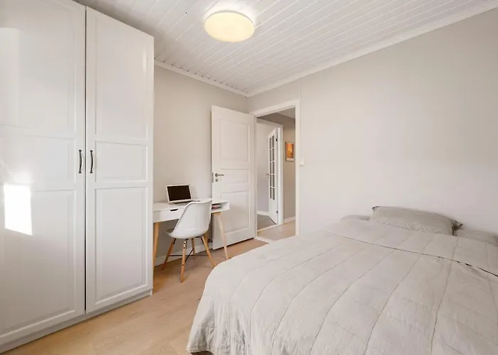 Apartment With 2 Bedrooms And Balcony