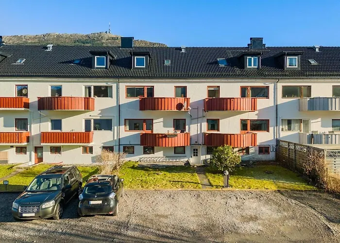 Apartment With 2 Bedrooms And Balcony