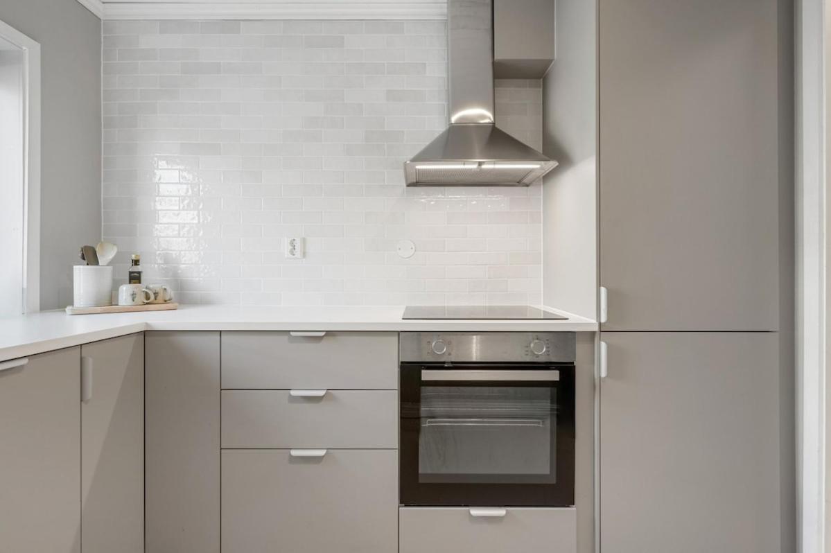 Appartement With 2 Bedrooms And Balcony *