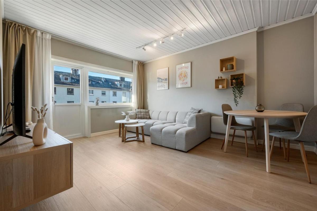 Appartement With 2 Bedrooms And Balcony